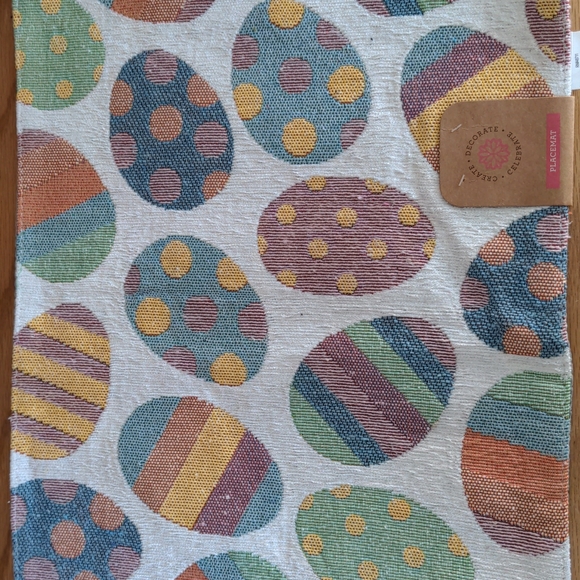 Placemats - Picture 1 of 1